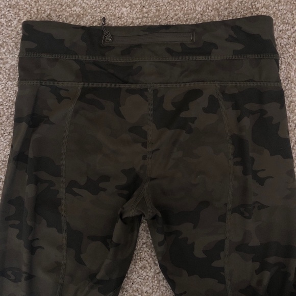 Lululemon “Speed Up Crop Leggings” - Picture 6 of 7